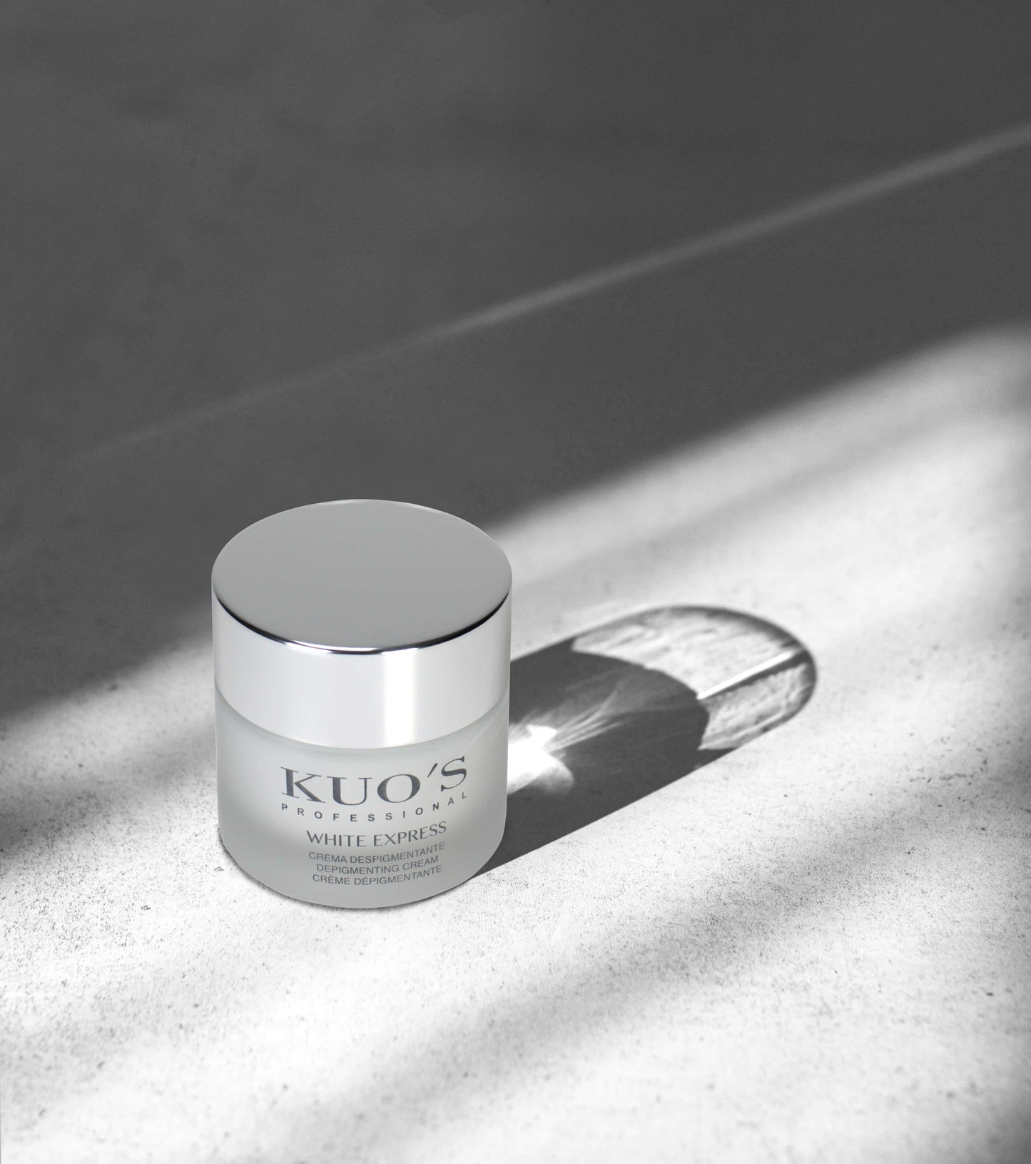 ДЕПИГМЕНТИРУЮЩИЙ КРЕМ ДЛЯ ЛИЦА WHITE EXPRESS